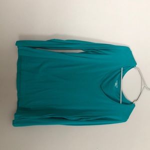 Long sleeve v-neck